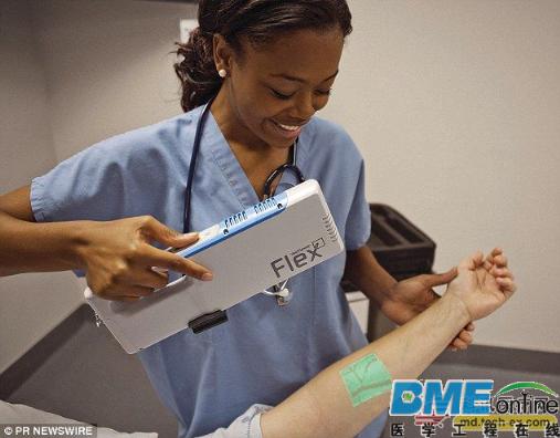 近红外神器让护士拥有“火眼金睛”，可以看清皮下血管的位置