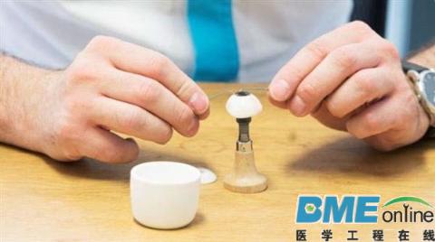 比利时眼科医生制造出世界上首个3D打印义眼