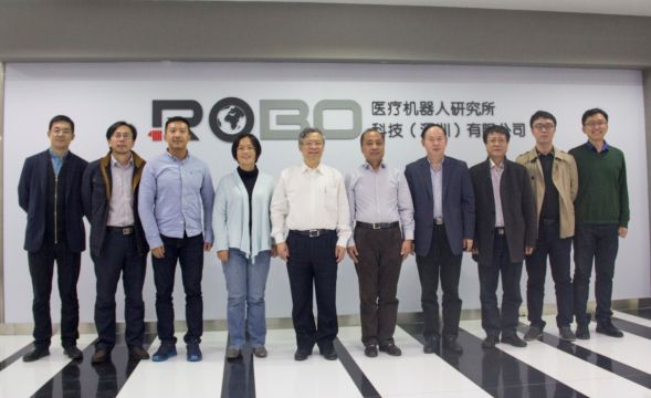 单孔手术机器人发展迅速，能否诞生中国的“达芬奇”?