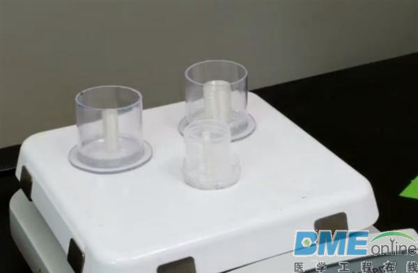 对抗心脏病的“环堆叠法”：用3D打印导板制作定制血管