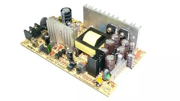 如何避免开关电源设计中PCB电磁干扰