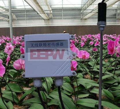 土壤湿度传感器原理